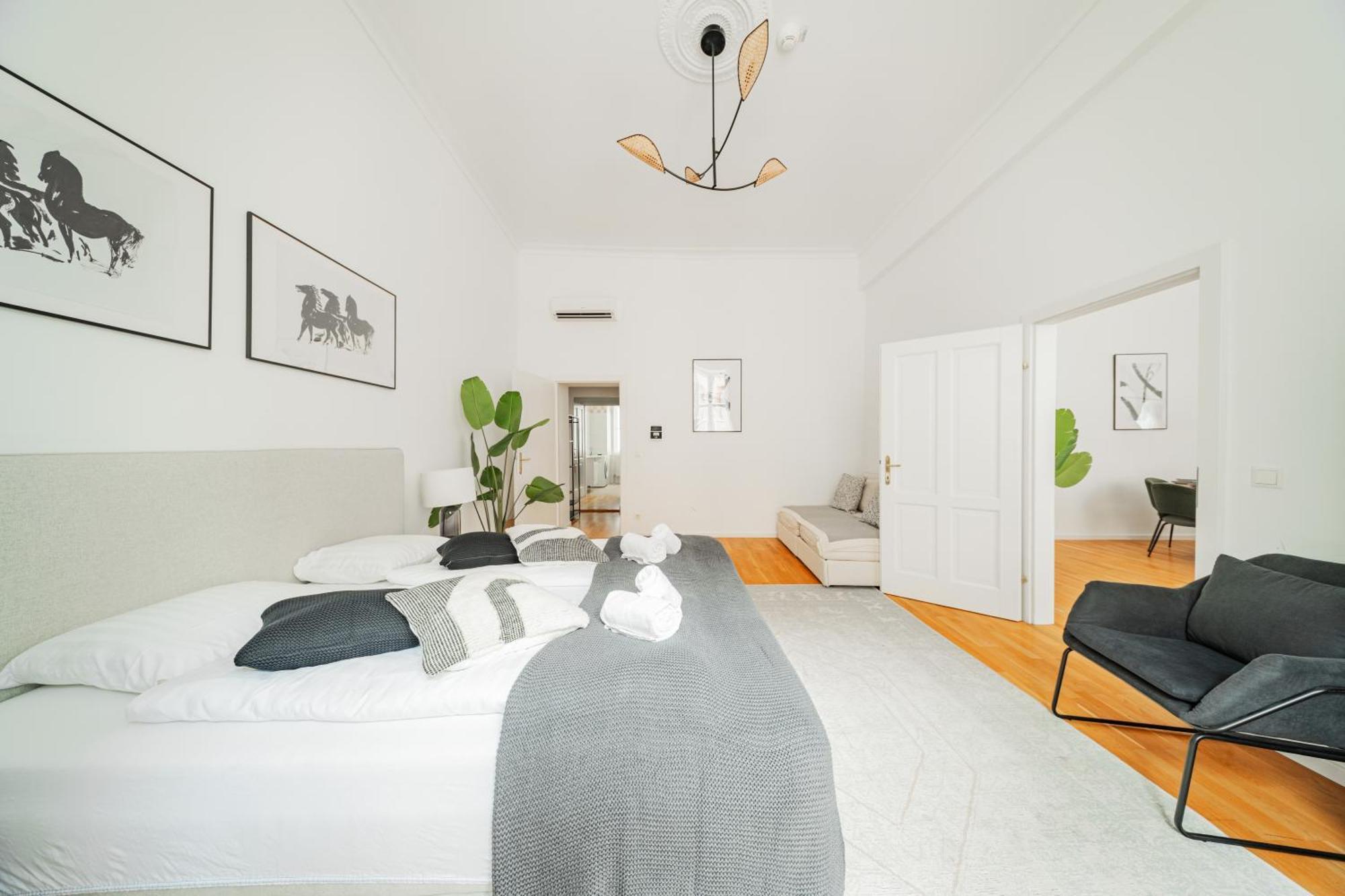 Franz By Home1 Apartament