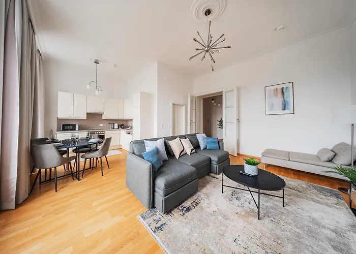 Franz Apartments By Home1